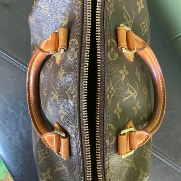 Authentic Louis Vuitton Speedy 25 - Picture 4 of 13